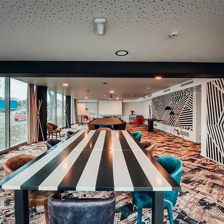 Cowool Aparthotel