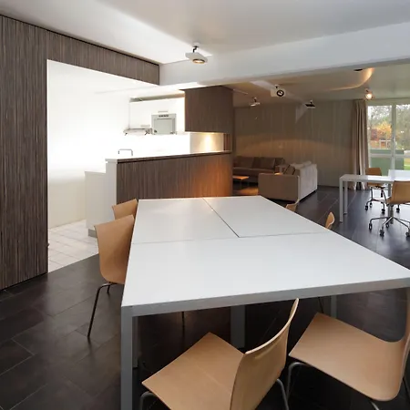 Aparthotel Cowool Cergy
