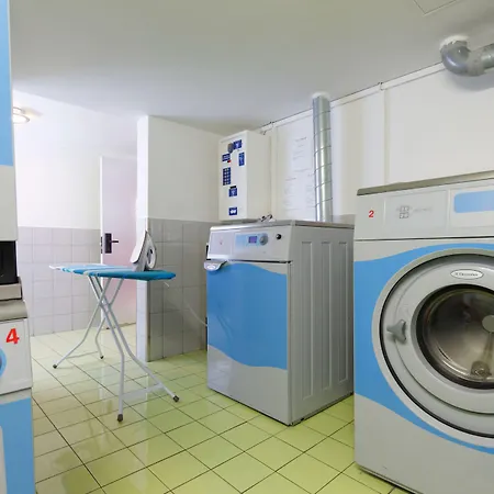 Cowool Aparthotel Cergy