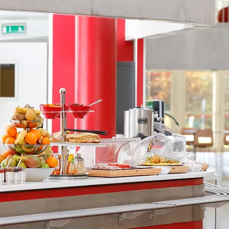 Cowool Aparthotel Cergy