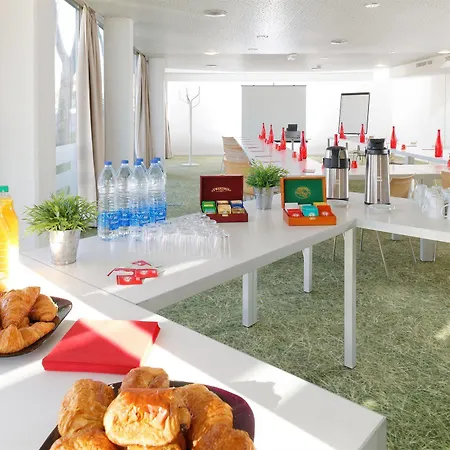 Cowool Aparthotel 4*